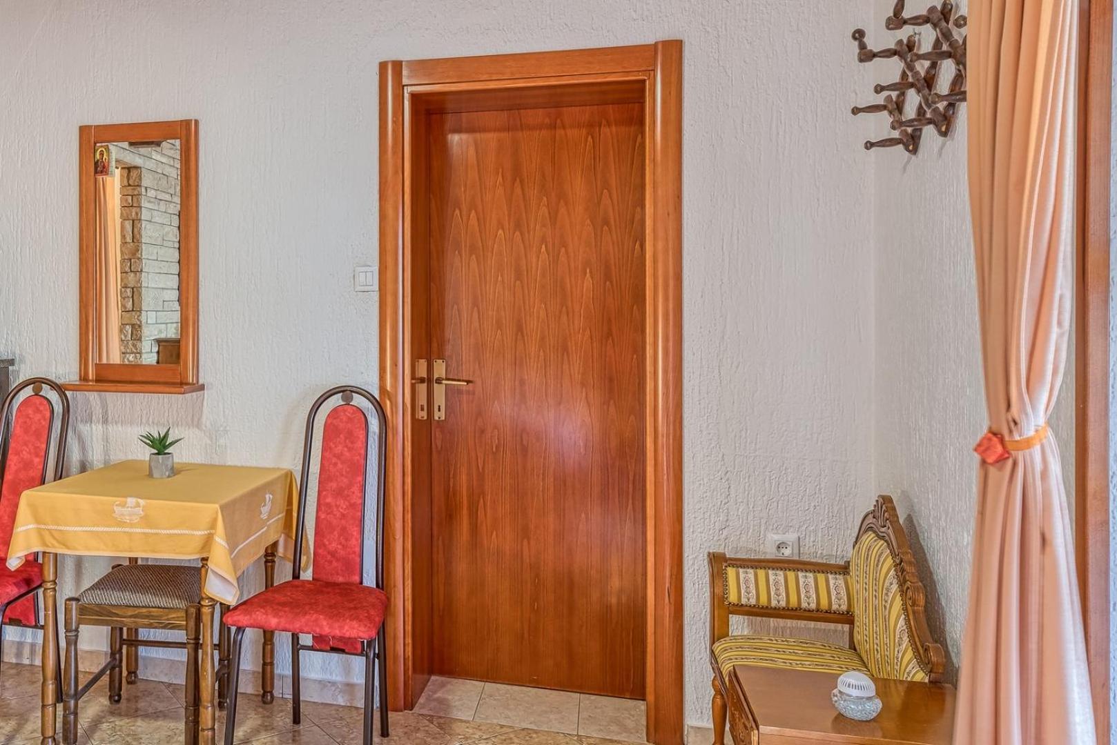 Apartment Vilma Funtana Exterior photo