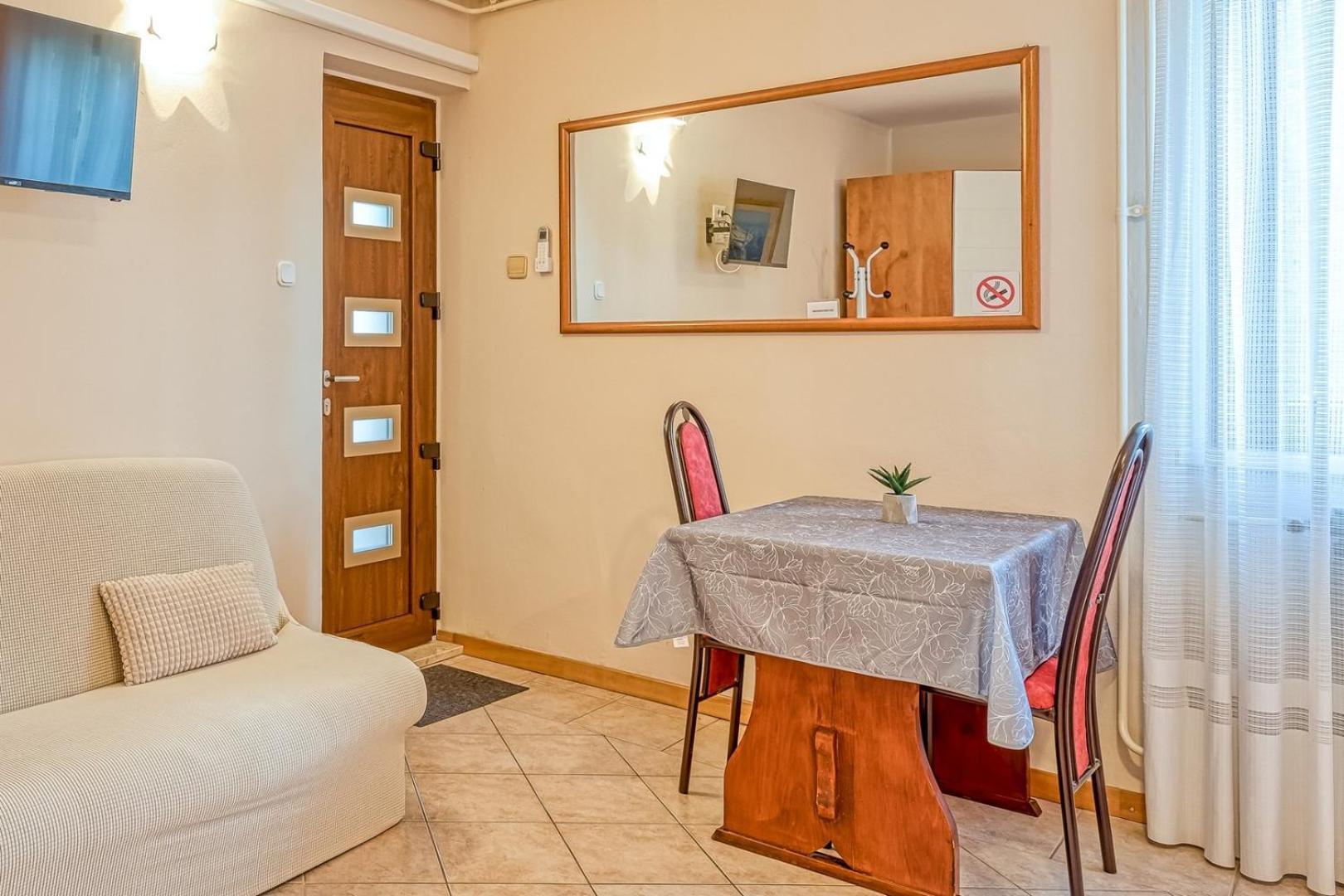 Apartment Vilma Funtana Exterior photo