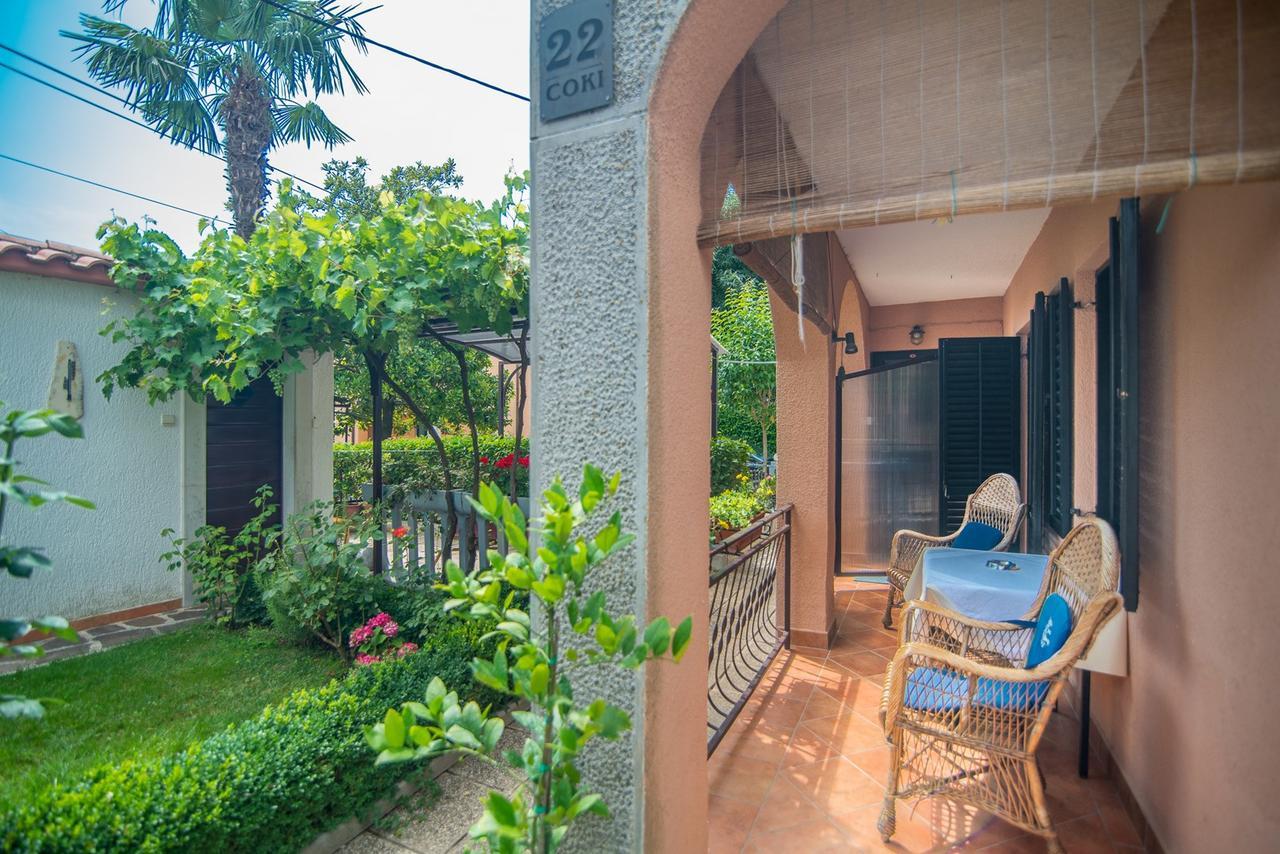 Apartment Vilma Funtana Exterior photo